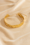 Goldie Locked Choker